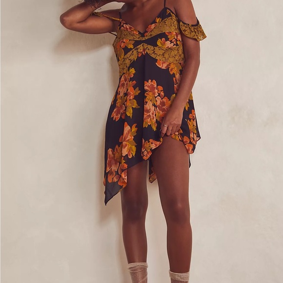 Free People Dresses & Skirts - Free People Monday Morning Trapeze Slip